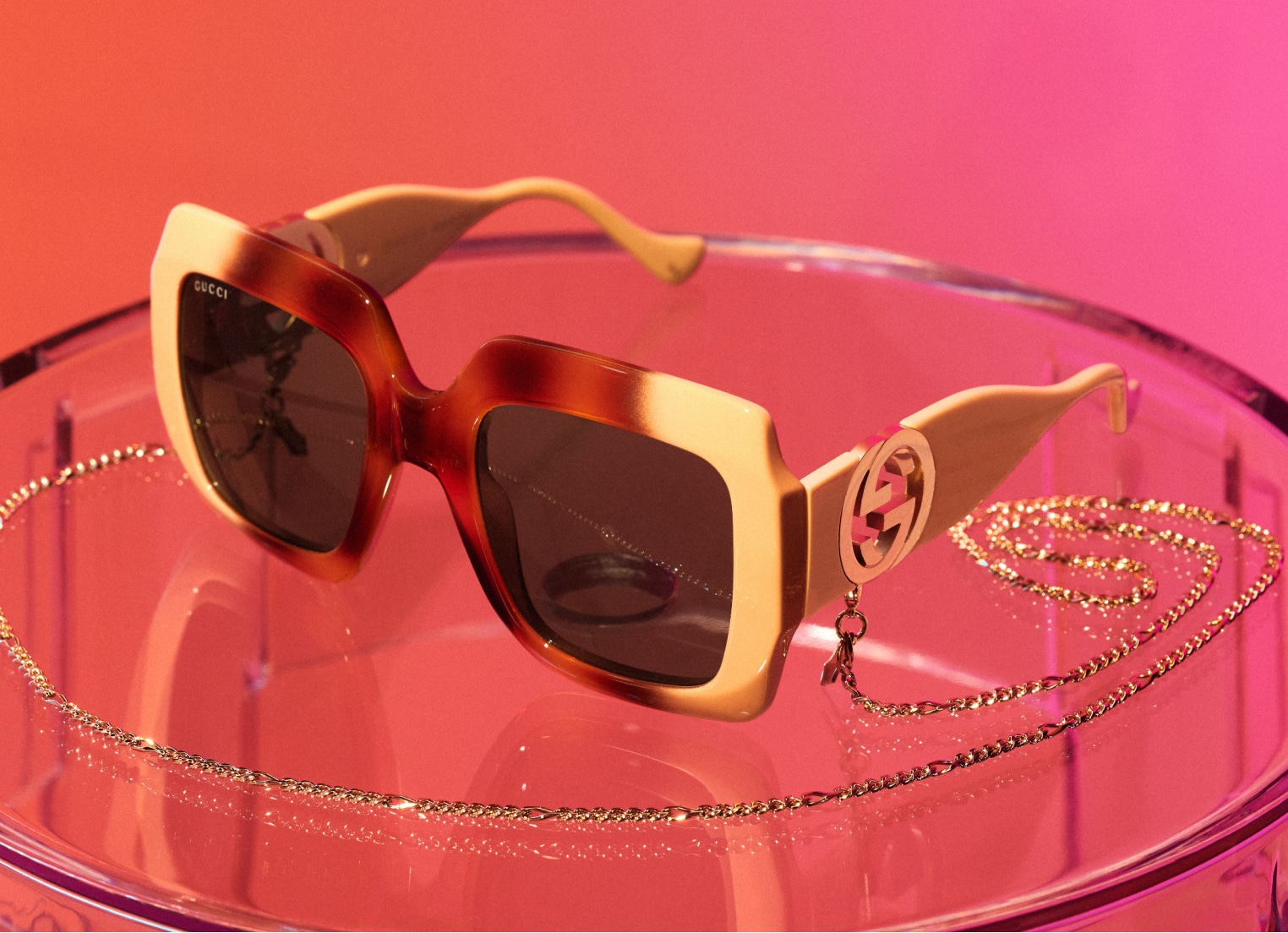 Spring-Summer Sunglasses Trends for Women | Sunglass Hut