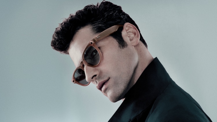 Ray-Ban Meta-New colors. Iconic style. Best paired with Transitions® lenses.