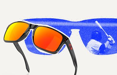 Béisbol-Una visión enfocada significa un mejor juego. Optimiza tu juego con los lentes de sol adecuados.