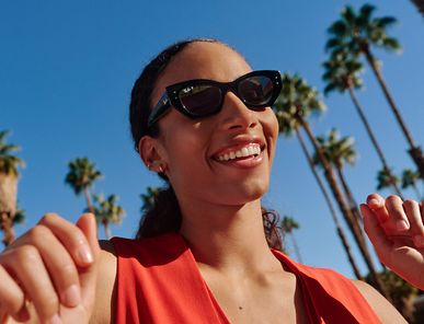Nouveauté-VIS TON MOMENT Découvrez notre sélection estivale de lunettes de soleil. 