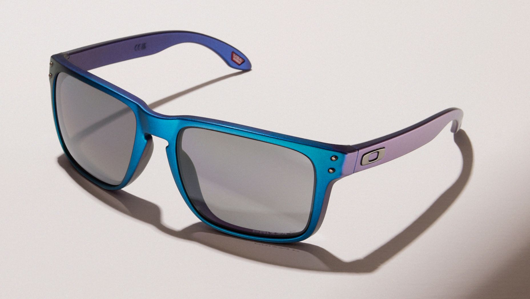 Oakley Holbrook™ XL XL (59 - 18) com Lentes Preto e Armação Azul