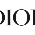 The DIOR Eyewear collection reflects the codes of the Maison and its high attention to details.Paired with the elegance and timelessness of its styles, the collection features true fashion statements.