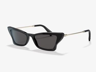 Futuristic femininity -Get the dreamy look in the delicate Valentino butterfly frame.