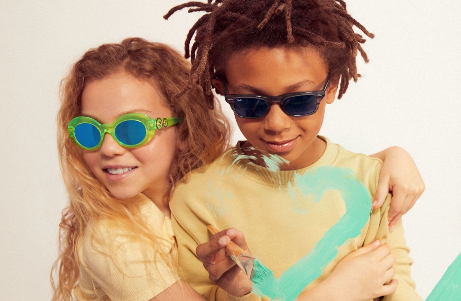 Sunglass Hut Online Store | Sunglasses for Women, Men & Kids - kids- sunglasses-oakley - Category