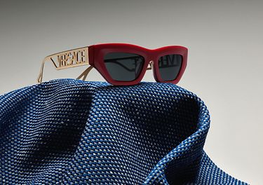 Gafas de sol con montura cuadrada y Letras en V para hombre y