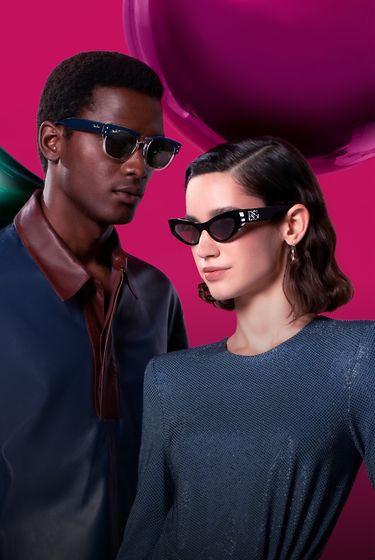 Louis Vuitton Acetate LV Link Square Sunglasses worn by Dixie D