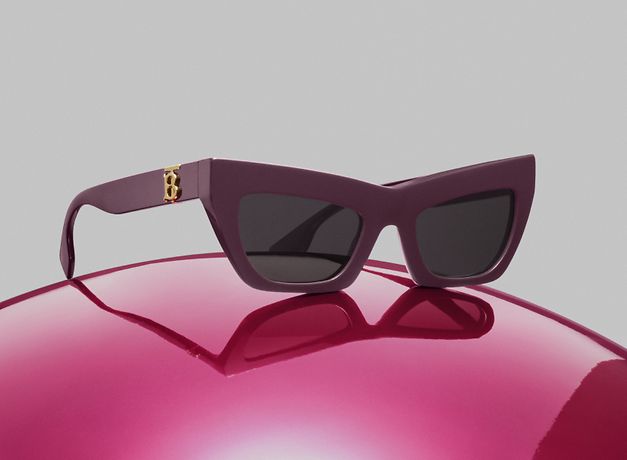 Only 210.00 usd for Louis Vuitton Link Cat Eye Sunglasses Online at the Shop